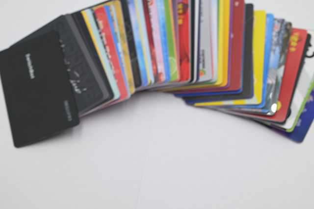 PVC標(biāo)準(zhǔn)尺寸門(mén)禁卡常用制作工藝