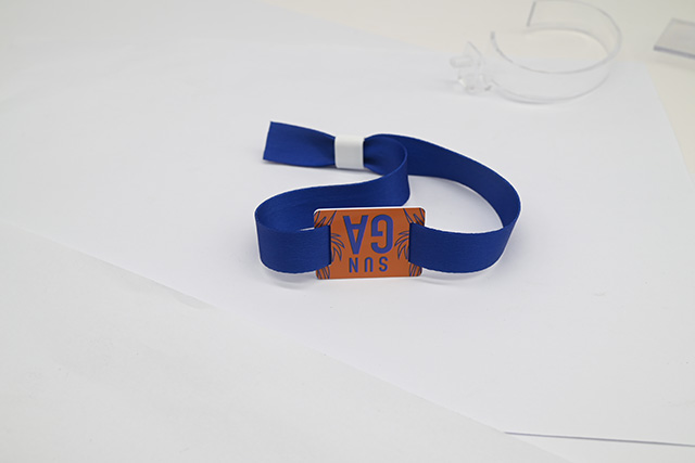 不干膠標(biāo)簽貼紙的分類描述！